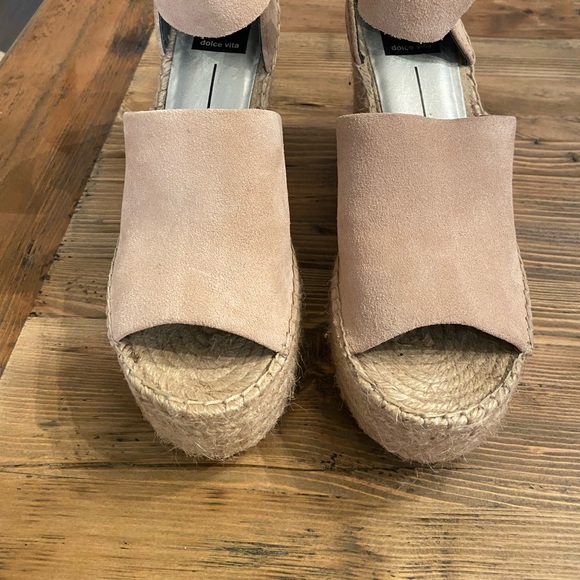 Dolce Vita Wedges - Picture 1 of 3